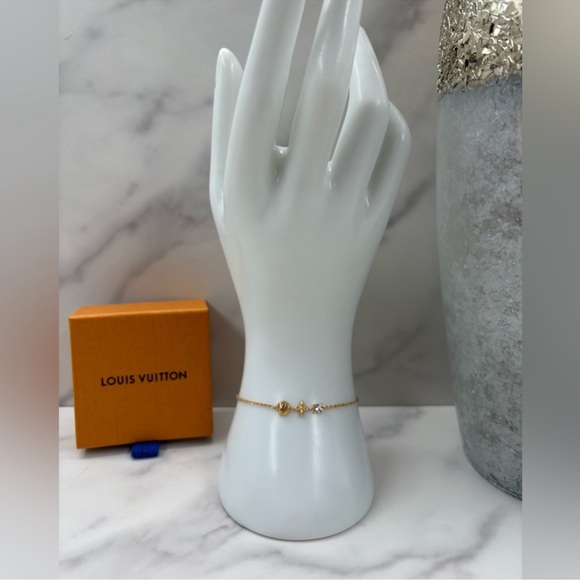 LUX CUSTOMER APPRECIATION GIVVYS 🛍️ - Picture 6 of 6